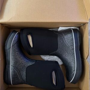 DSG Black Glitter Boots